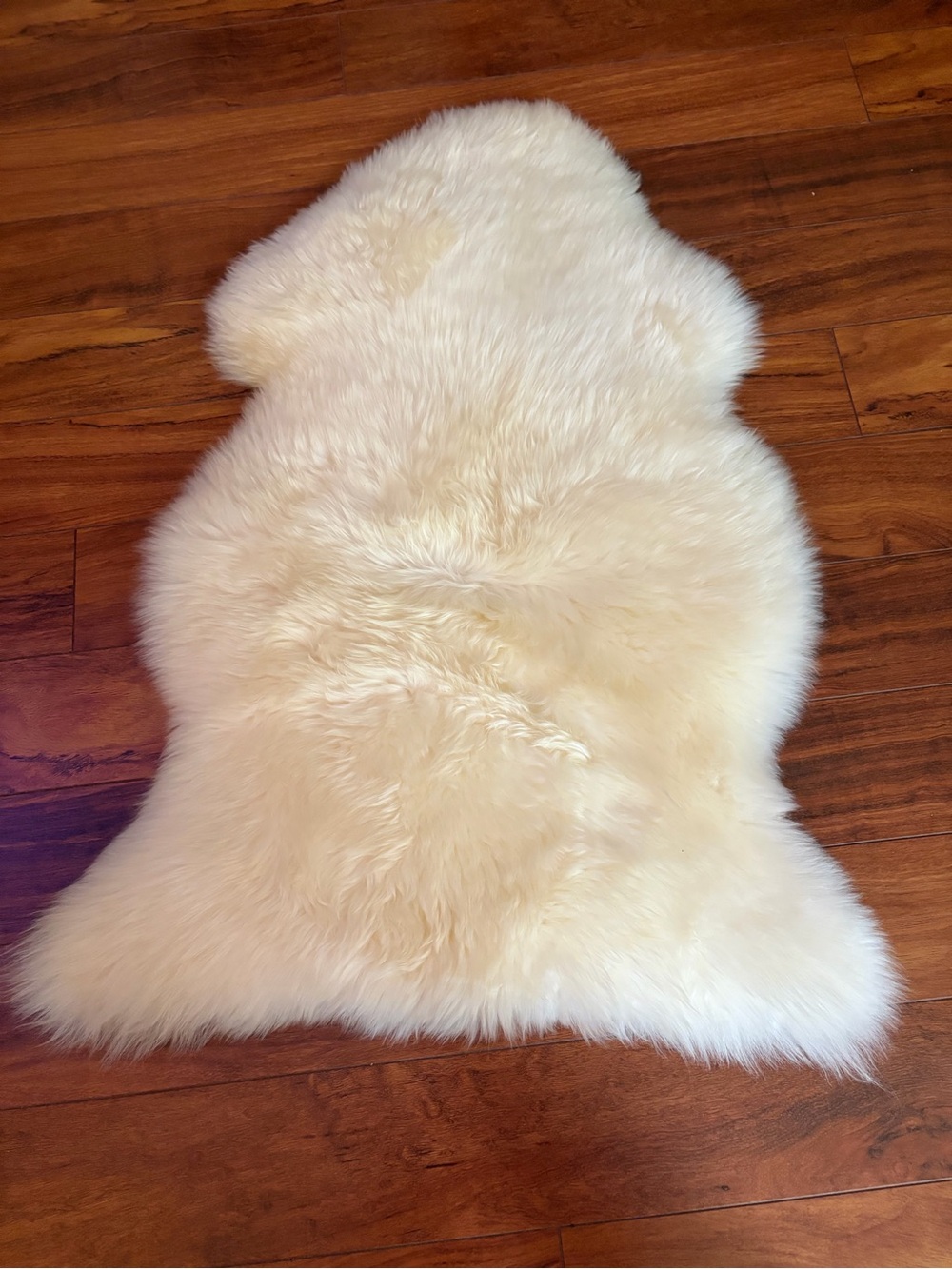 Pottery Barn Ivory Sheepskin Accent Rug 2x3